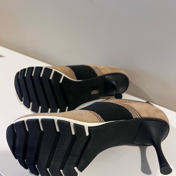 SNEEX Icon Heels - Picture 2 of 3